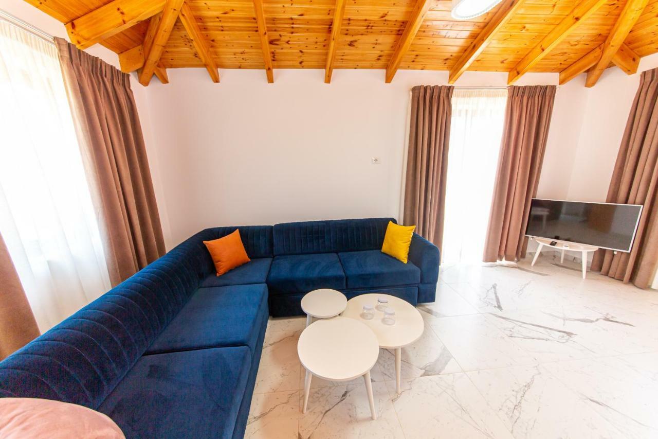 Santa Oliva Suites Ksamil Buitenkant foto