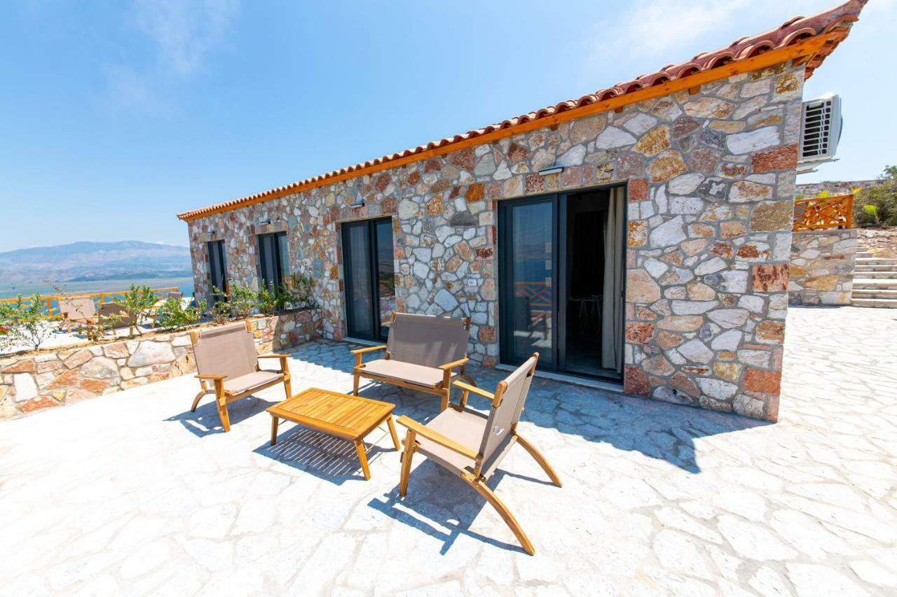 Santa Oliva Suites Ksamil Buitenkant foto