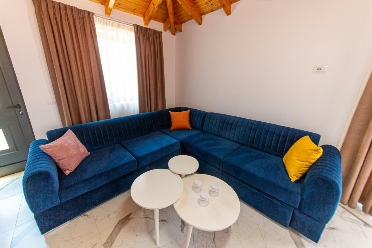 Santa Oliva Suites Ksamil Buitenkant foto