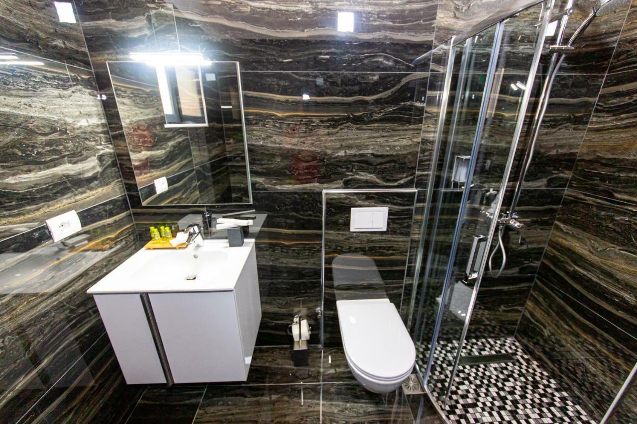 Santa Oliva Suites Ksamil Buitenkant foto