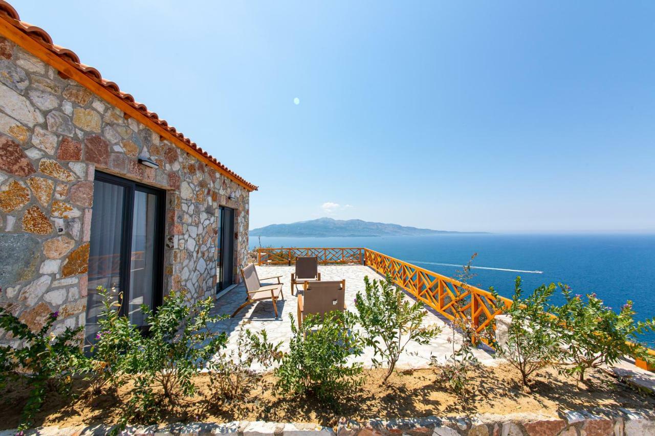 Santa Oliva Suites Ksamil Buitenkant foto